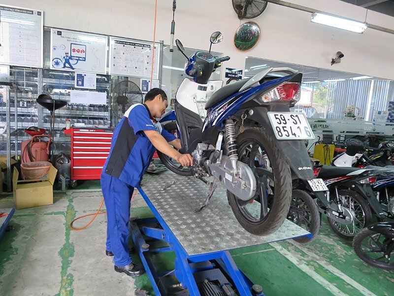sửa xe máy suzuki