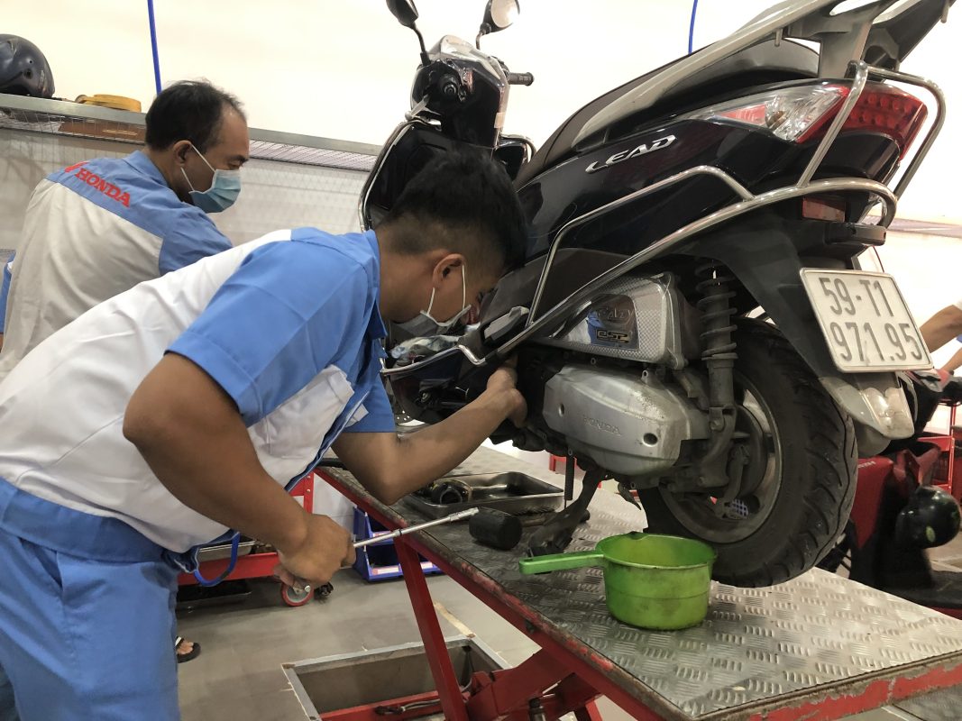 sửa xe máy hoàng mai