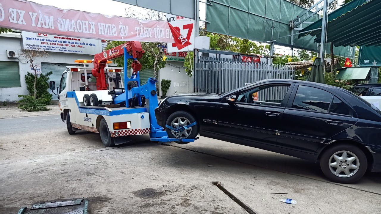 Dịch vụ cứu hộ ô tô lưu động tại Hà Đông